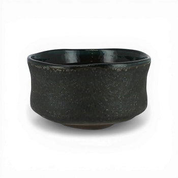 Profil du bol matcha en céramique noire texture minérale