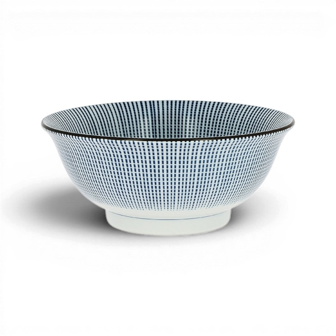 Grand bol en céramique japonaise Yugen lab avec motif tokusa de pointillés bleus sur fond blanc