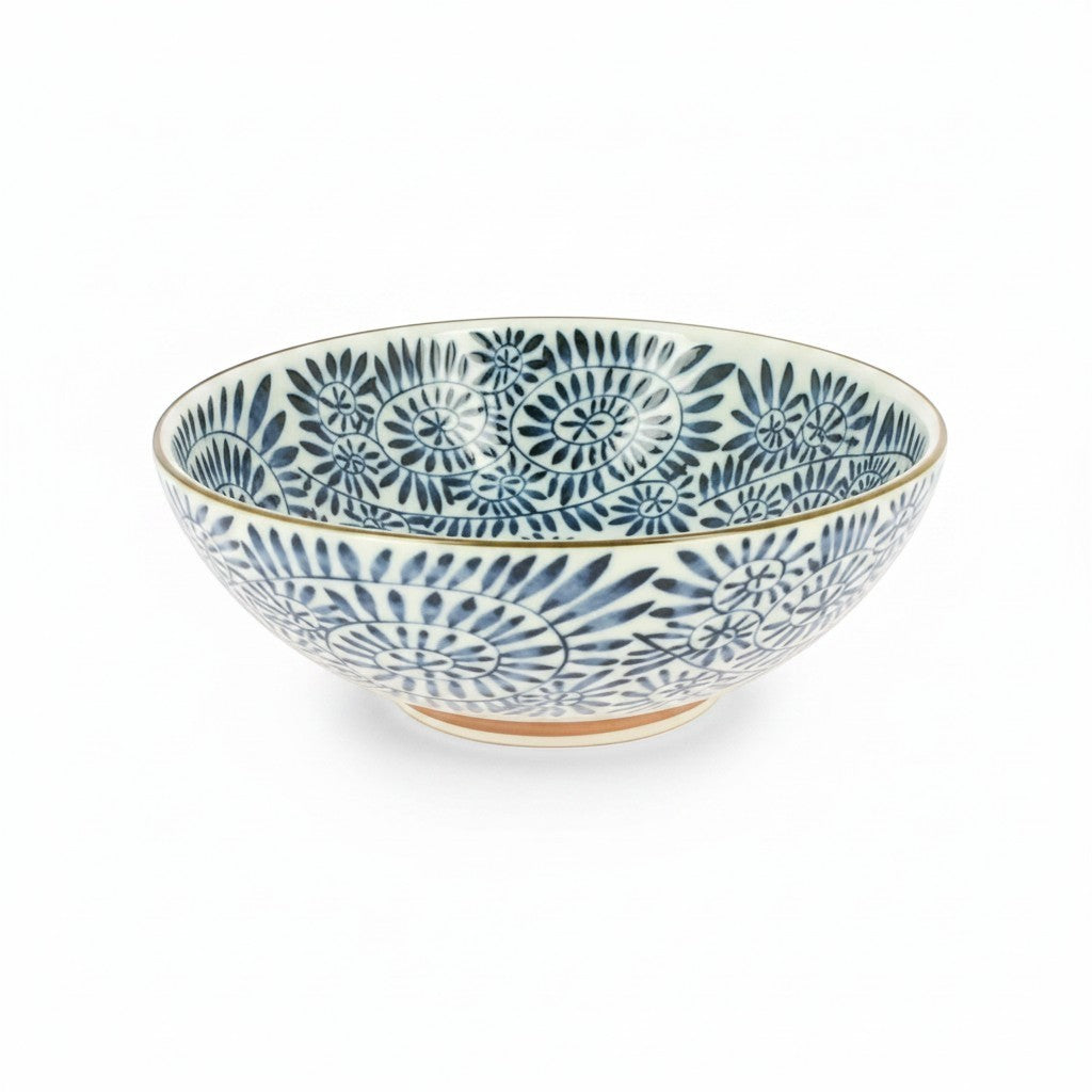 Saladier Yugen lab en porcelaine blanche avec motifs floraux bleus traditionnels de style japonais