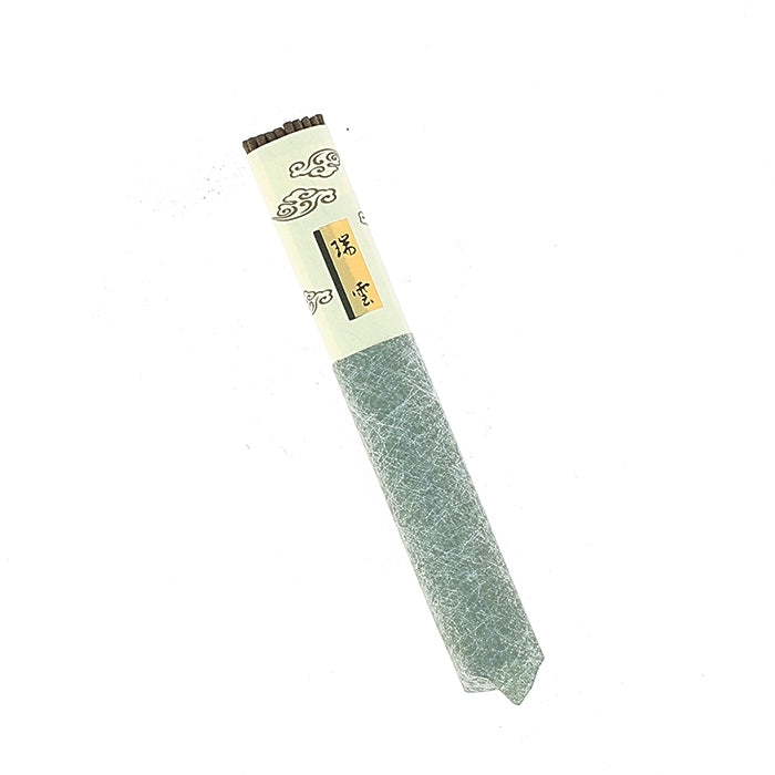 Rouleau d'encens Kyara au bois d'aloès avec emballage vert bleu.