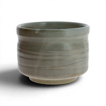 Bol matcha Shirokobiki ivoire avec texture horizontale en céramique