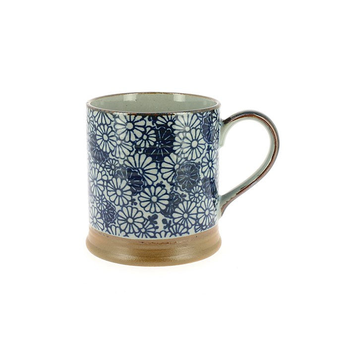 Japanese mug daisy flowers