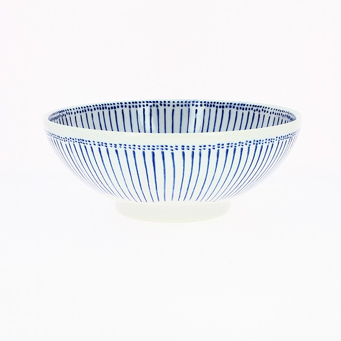 lined salad bowl