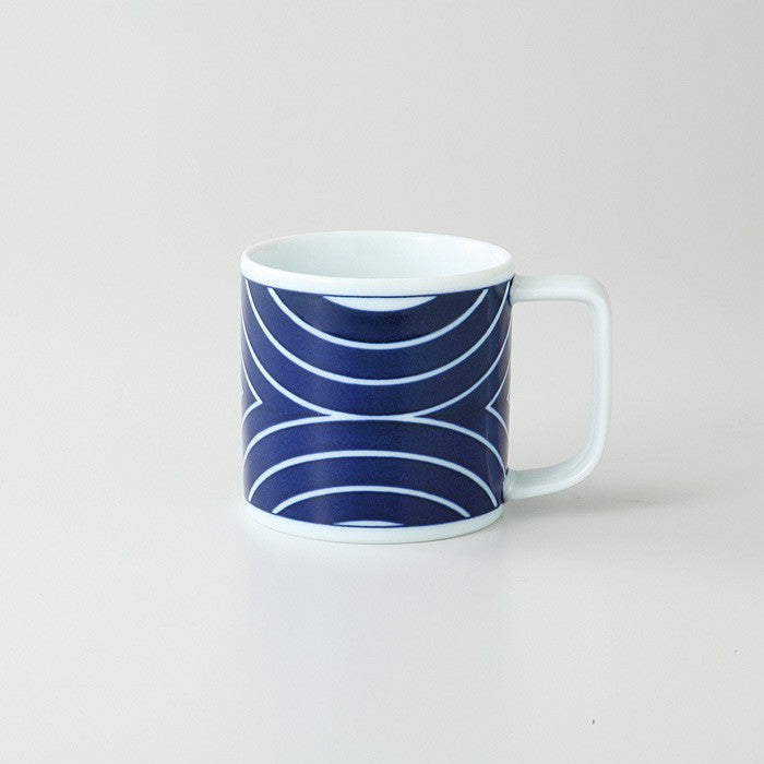 Mug moderne en porcelaine