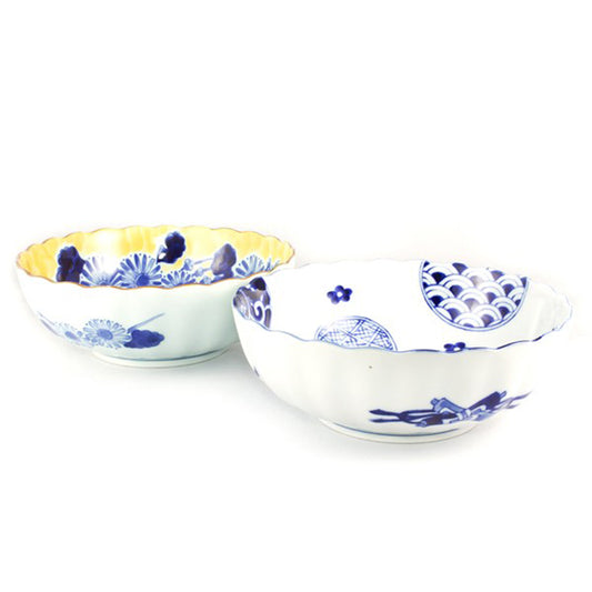 Set of 2 yellow/white salad bowls