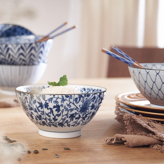 Set de bols à ramen japonais en porcelaine bleue et blanche avec motifs variés