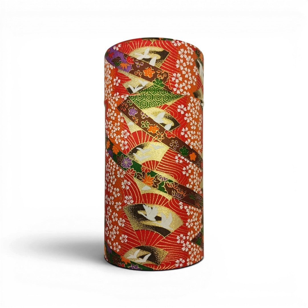 Boîte à thé Yugen lab cylindrique en fer et papier washi rouge avec motifs d'éventails japonais dorés et fleurs