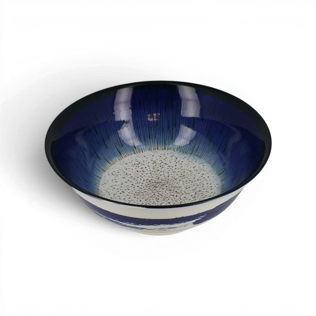 Bol japonais Yugen lab en porcelaine bleue avec motifs peints à la main et intérieur dégradé