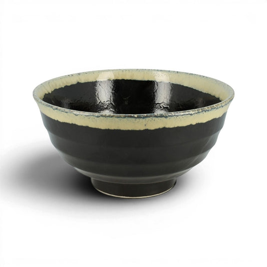 Bol en porcelaine japonaise Yugen lab noir et crème, design traditionnel arrondi pour riz ou soupe.