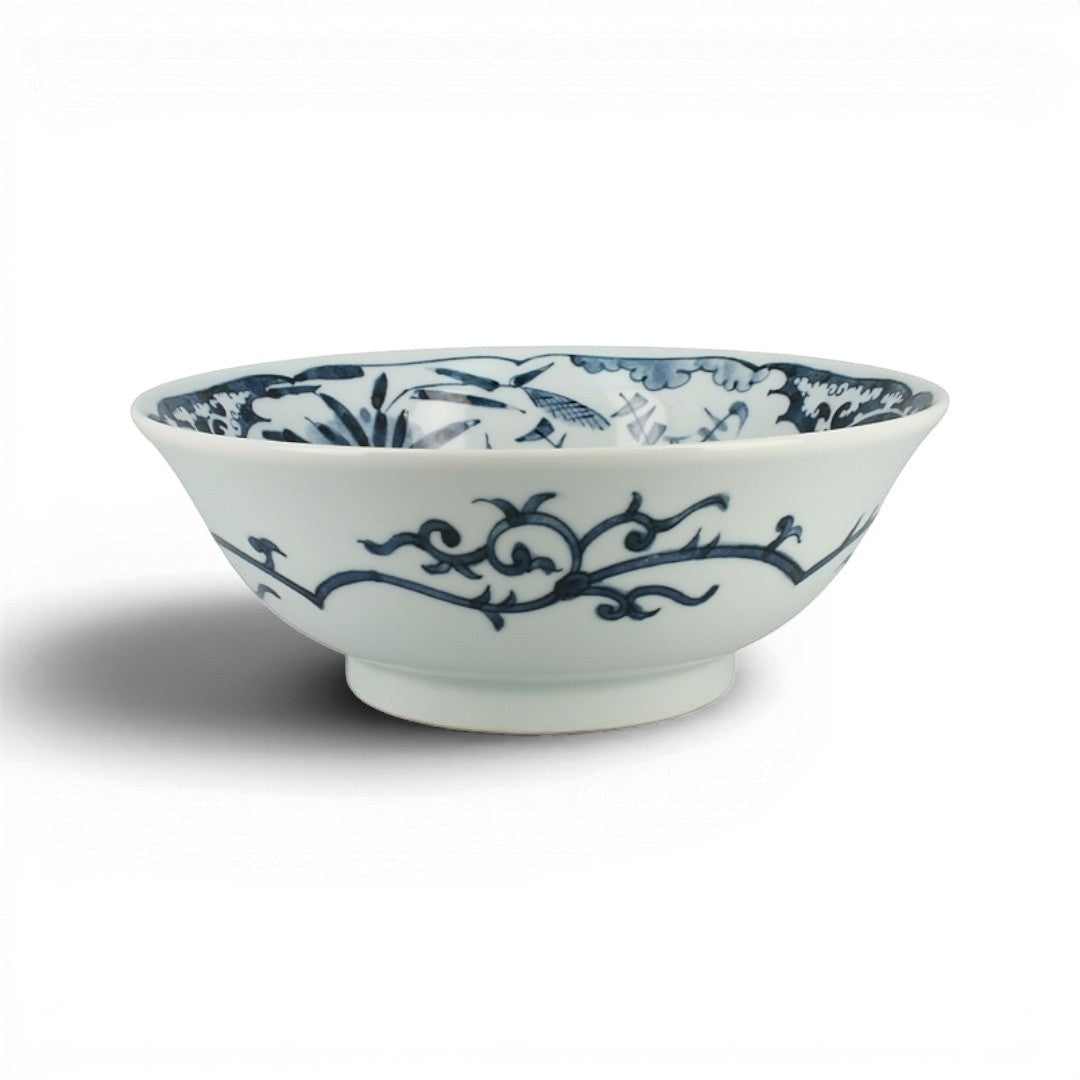Bol à ramen Yugen lab en porcelaine blanche avec motif bleu de plante grimpante, forme évasée élégante