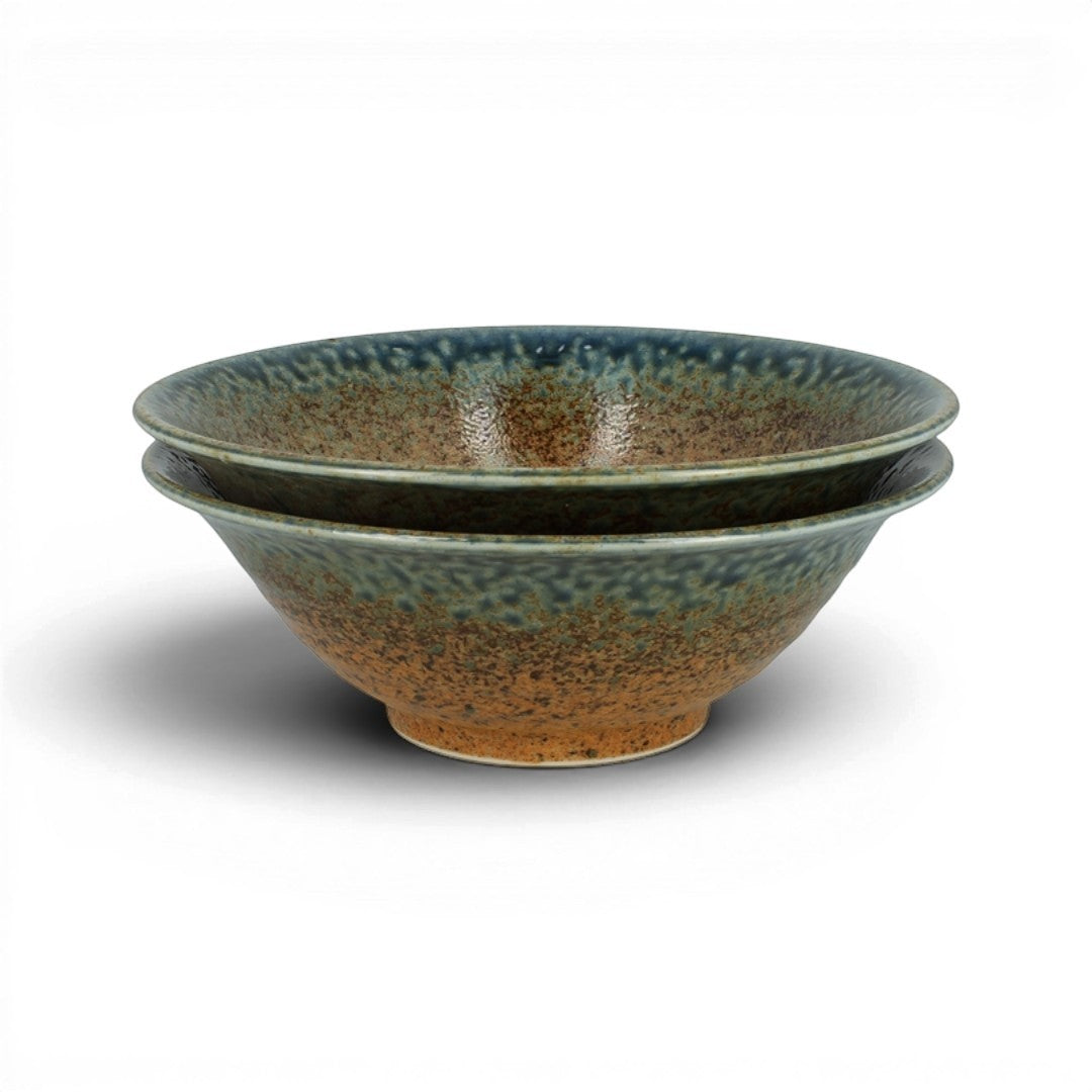 Set de deux bols japonais Yugen lab en céramique beige et bleu avec un design inspiré de la mer et du sable