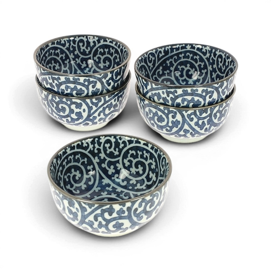 Set de 5 bols Yugen lab en porcelaine et céramique avec motif traditionnel japonais bleu et blanc karakusa