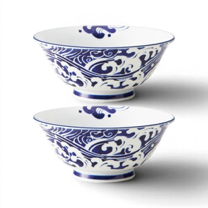 Set de deux bols japonais Yugen lab en porcelaine blanche et bleue avec motif de vagues traditionnelles Hokusai