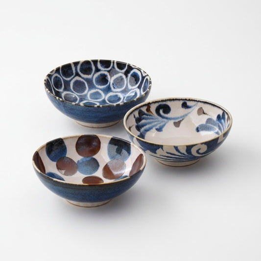 Set de 3 bols Yugen lab en porcelaine japonaise avec motifs rétro bleus et bruns et bords évasés