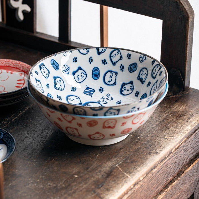 Set de 2 bols en porcelaine Yugen lab avec motifs de chats porte-bonheur maneki neko bleus et rouges
