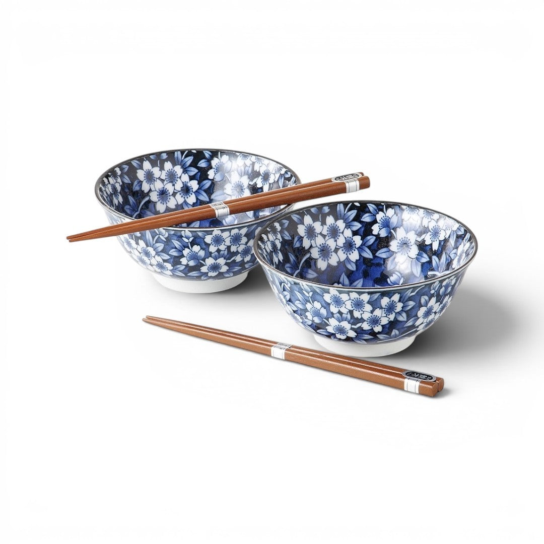 Set de 2 bols à riz Yugen lab en céramique bleue et blanche avec motifs floraux et baguettes assorties