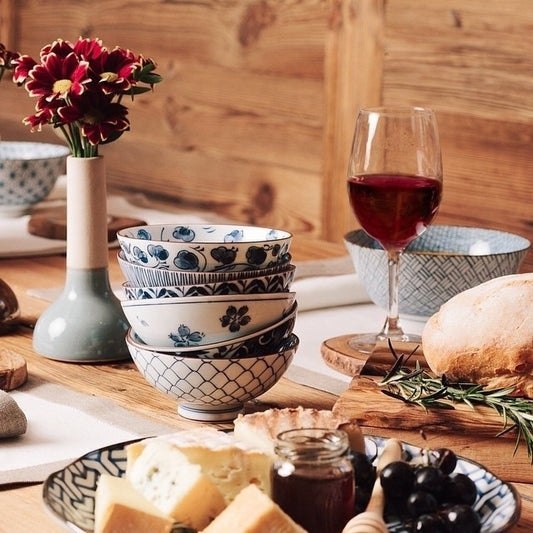 Set de 6 bols à riz Yugen lab en céramique blanche avec motifs floraux et géométriques traditionnels japonais