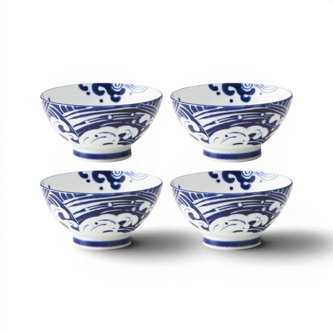 Set de 4 bols à riz Yugen lab en porcelaine blanche et bleue avec motif de vagues japonaises traditionnelles