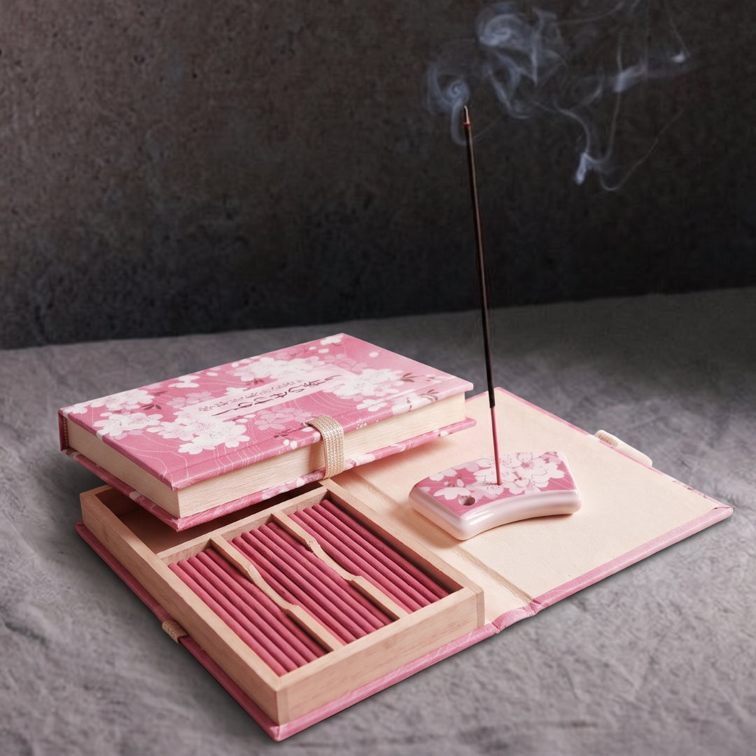 Coffret Yugen lab avec cahier, 36 bâtonnets d'encens et porte-encens en porcelaine à motifs de fleurs de cerisier