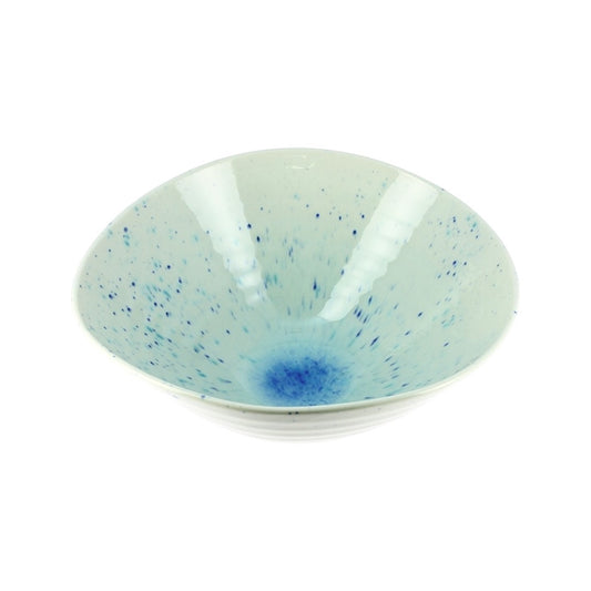 Grand bol Yugen lab blanc et bleu pour ramen avec bord irrégulier et motif moucheté artisanal