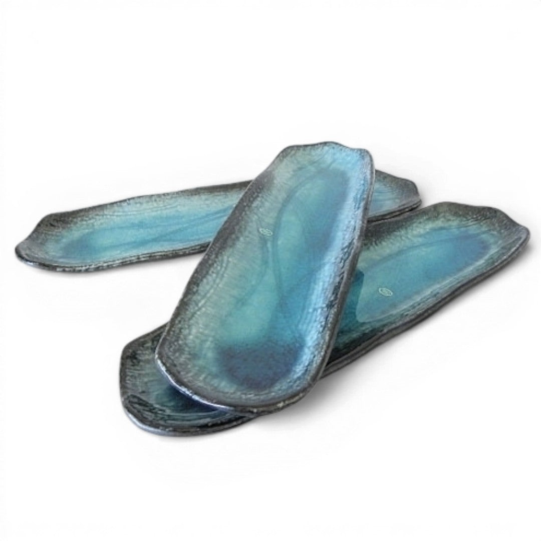 Set de 3 plats à sushi Yugen lab en céramique bleu turquoise avec une finition artisanale texturée