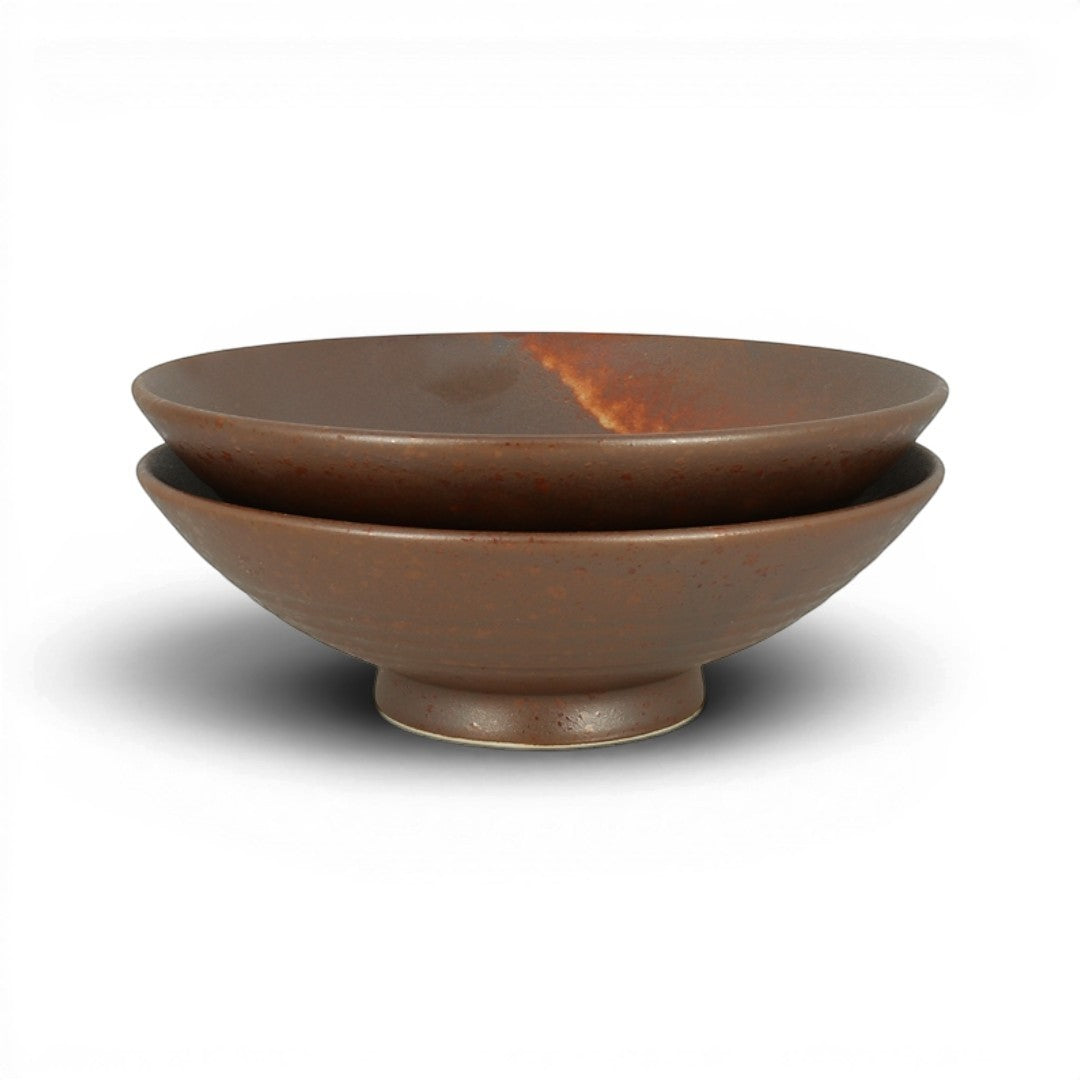 Set de deux saladiers Yugen lab en céramique japonaise rouge rouille au design moderne et élégant