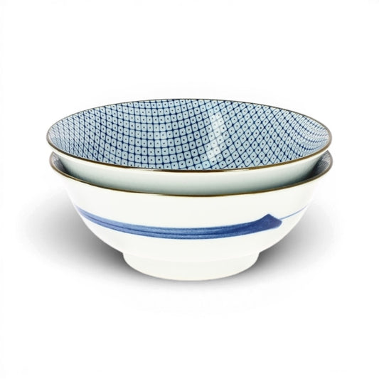 Ensemble de deux grands saladiers Yugen lab en céramique blanche avec motifs graphiques bleus d'inspiration japonaise