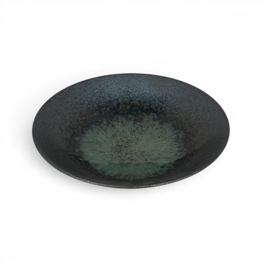 Set de 2 saladiers japonais Yugen lab en céramique noire et verte, design moderne et élégant de 28,5 cm de diamètre.
