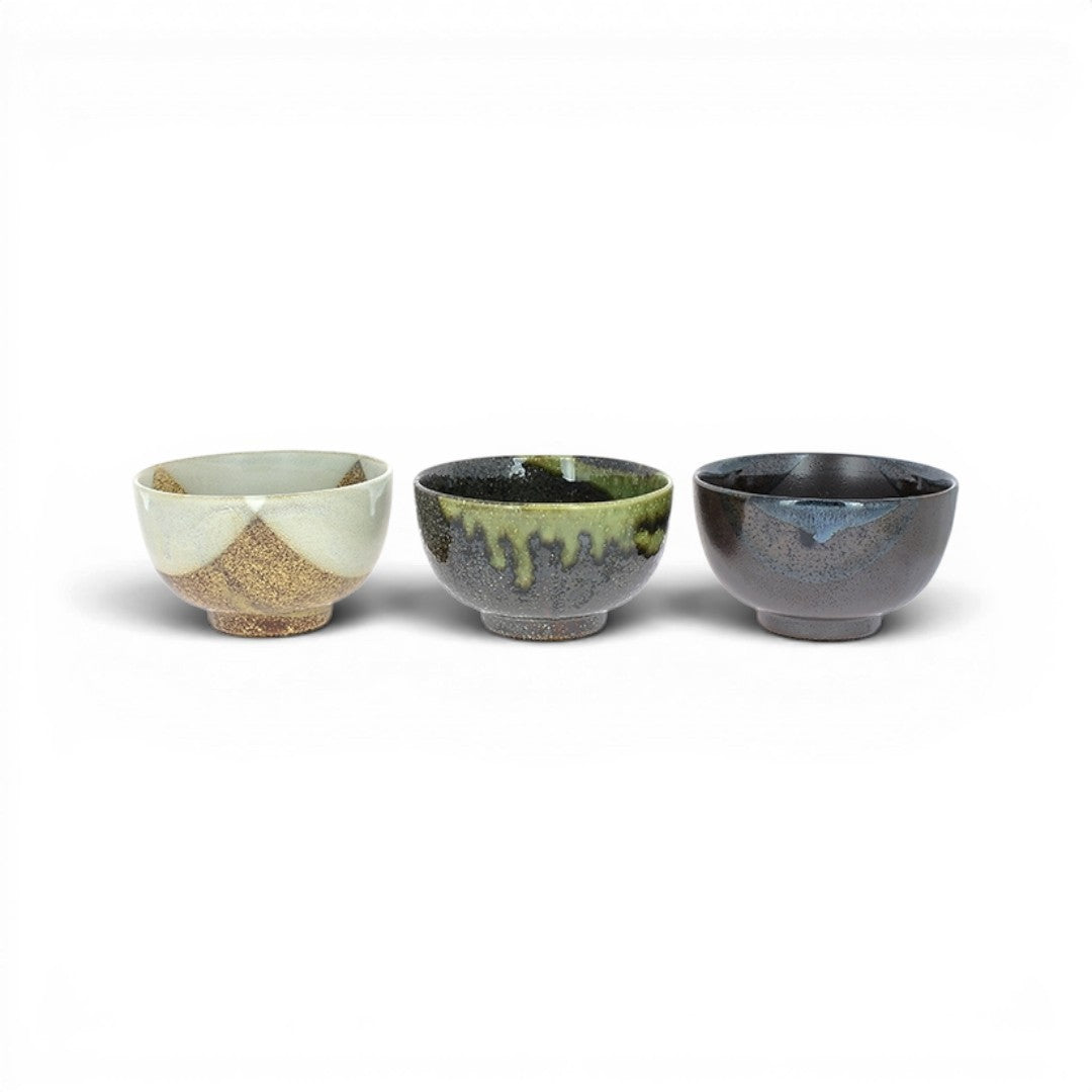 Set de 3 bols donburi Yugen lab en céramique japonaise avec effets de coulures artisanales dans des tons sombres et clairs