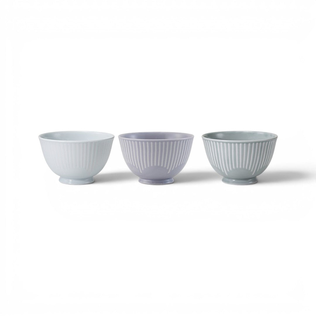 Set de 3 petits bols japonais Yugen lab en céramique aux teintes pastel violet, bleu et vert avec motif rayé
