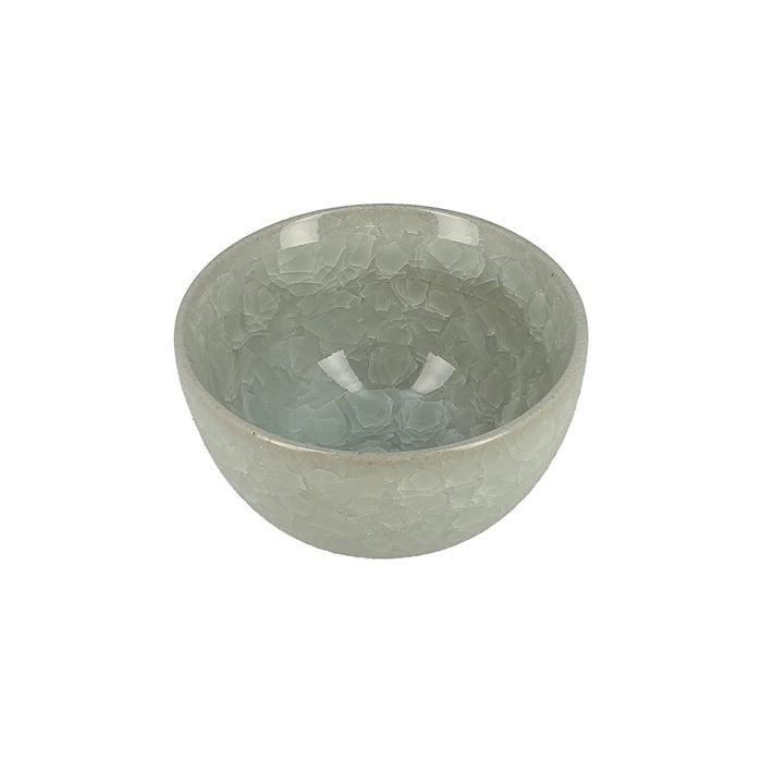 Tasse japonaise Yugen lab en céramique gris clair avec un motif craquelé élégant pour thé ou matcha