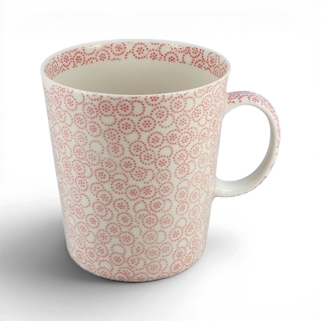 Tasse à thé haute Yugen lab en porcelaine fine rose avec motif japonais ura marumon à pois