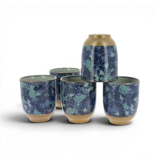 Ensemble de 5 tasses à thé japonaises Yugen lab en céramique bleue avec motif éventail et socle marron brillant