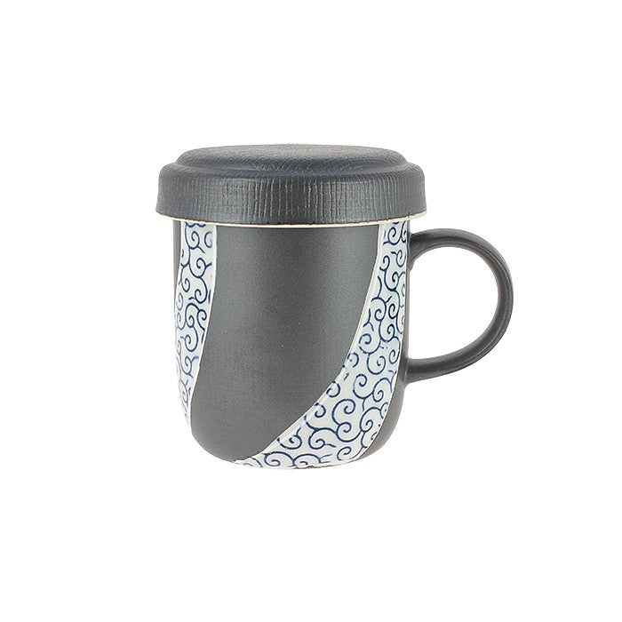 Tisanière Yugen lab en céramique noire avec couvercle et motif traditionnel japonais bleu et blanc